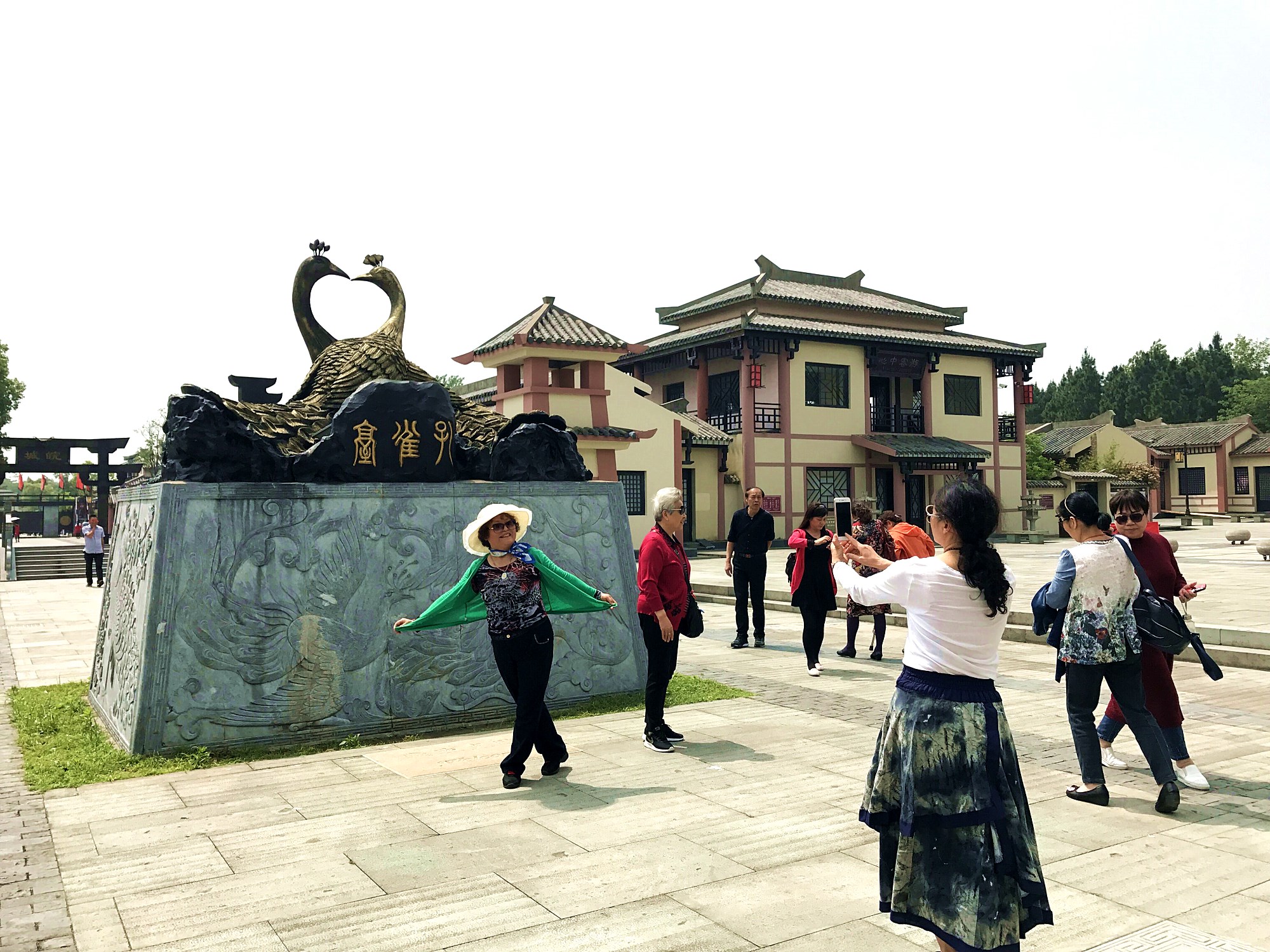 万人游孔雀东南飞,这个场面得有多大?(图4) 万人游孔雀东南飞,这个场面得有多大?(图4)