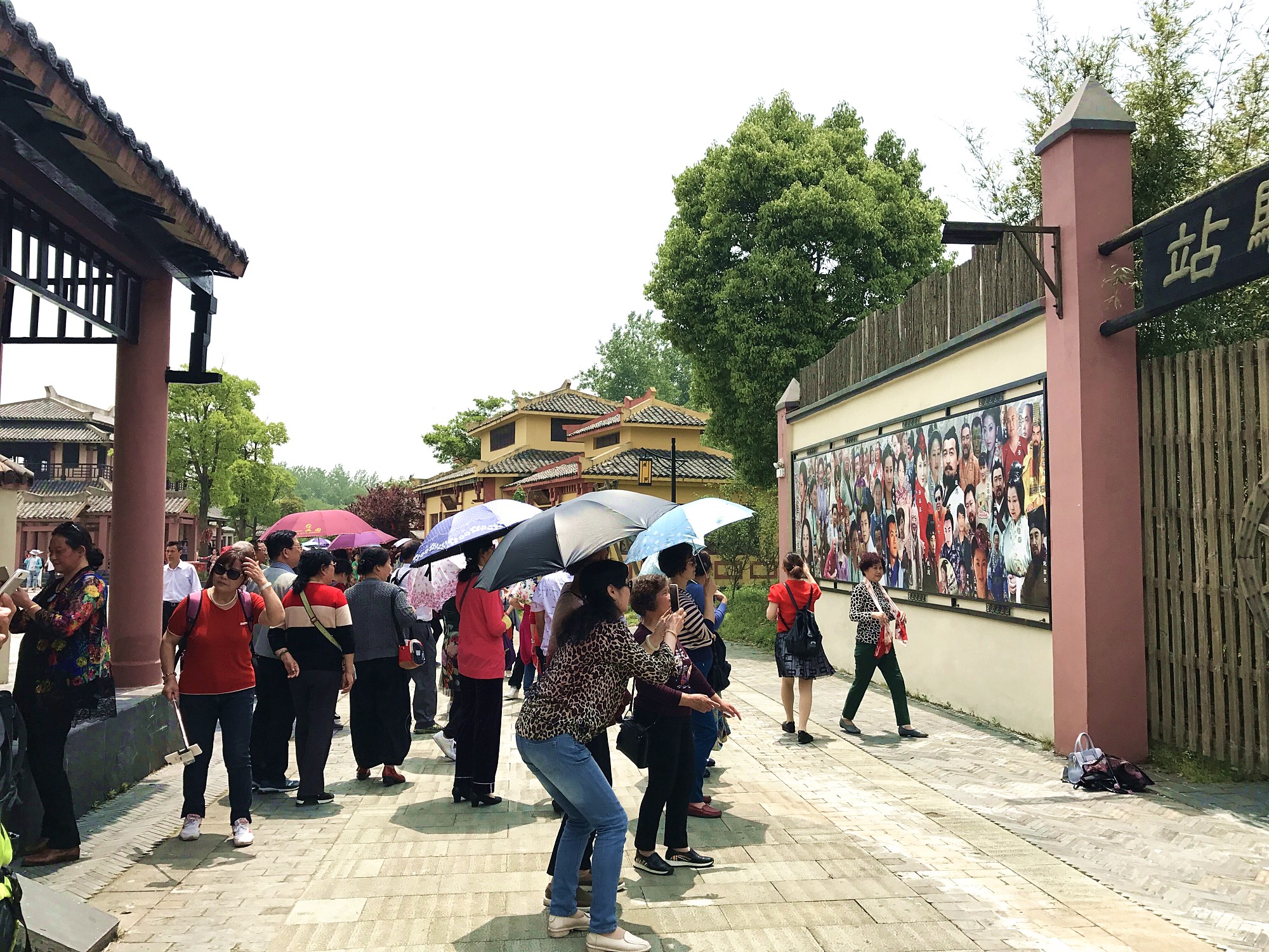 万人游孔雀东南飞,这个场面得有多大?(图6) 万人游孔雀东南飞,这个场面得有多大?(图6)