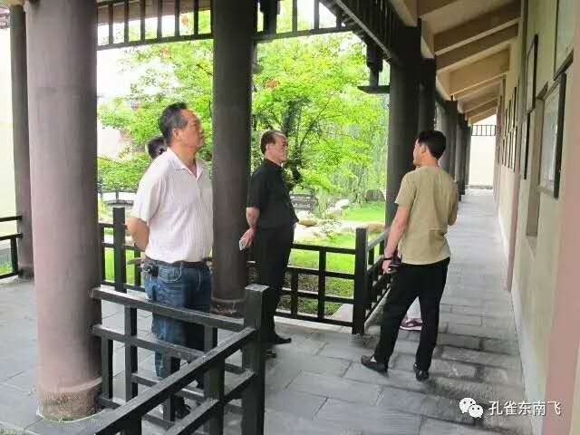 安徽省旅游局陈亚萍书记等一行莅临孔雀东南飞景区参观指导!(图3) 安徽省旅游局陈亚萍书记等一行莅临孔雀东南飞景区参观指导!(图3)