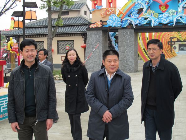 安徽省文化厅江刘伍副厅长来孔雀东南飞文化产业基地视察调研(图1) 点击浏览下一页