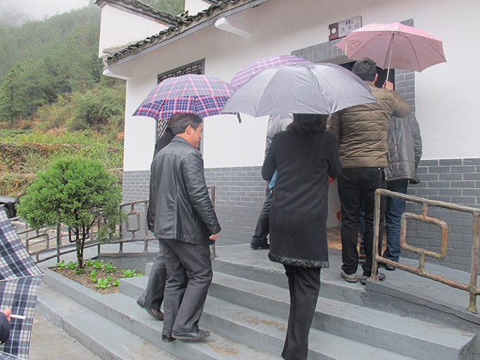 省旅游局专家组到天龙关景区对旅游厕所建设情况进行检查(图2) 点击浏览下一页