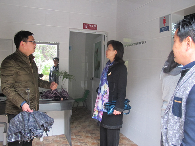 省旅游局专家组到天龙关景区对旅游厕所建设情况进行检查(图3) 点击浏览下一页